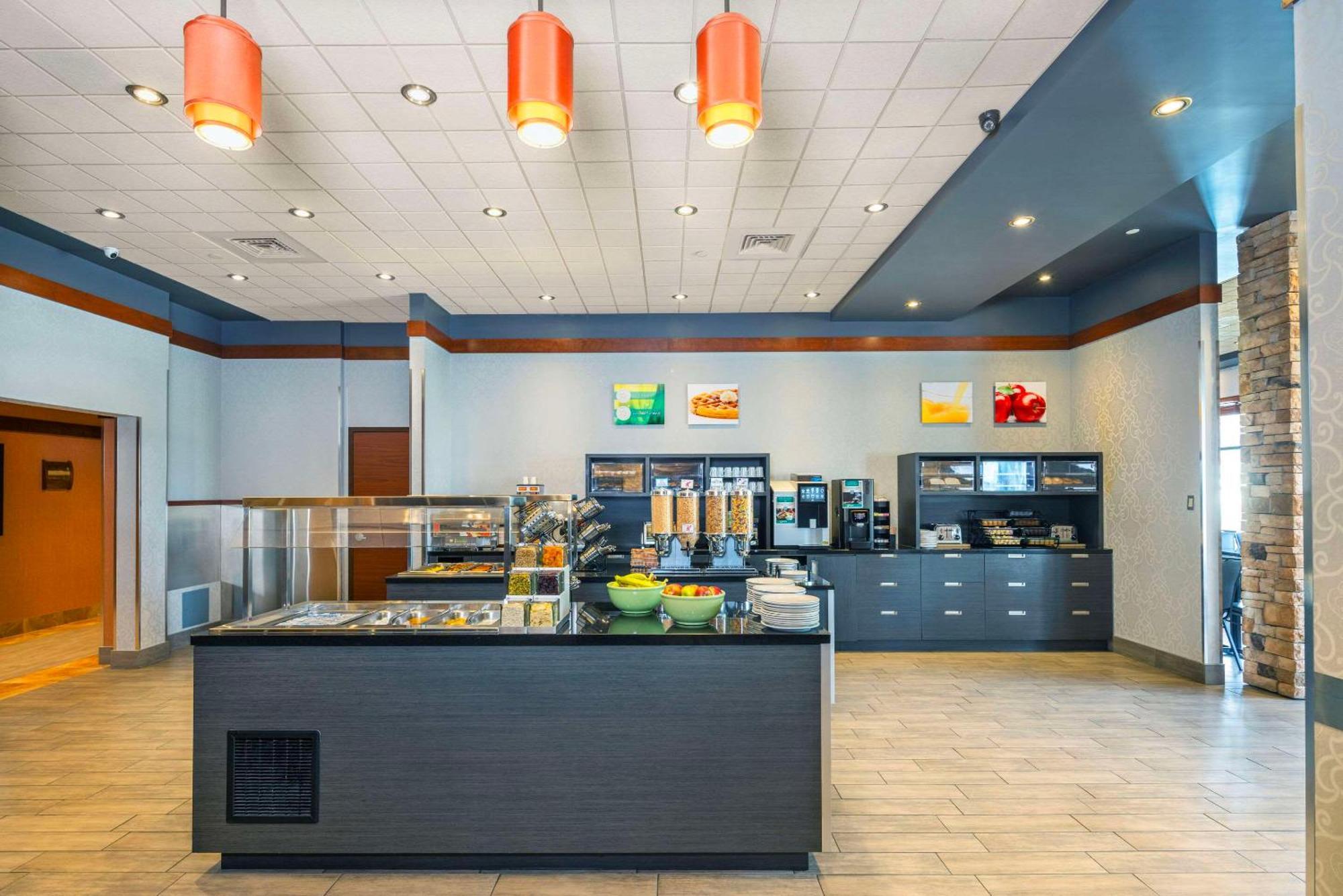 Quality Inn & Suites Lévis Kültér fotó